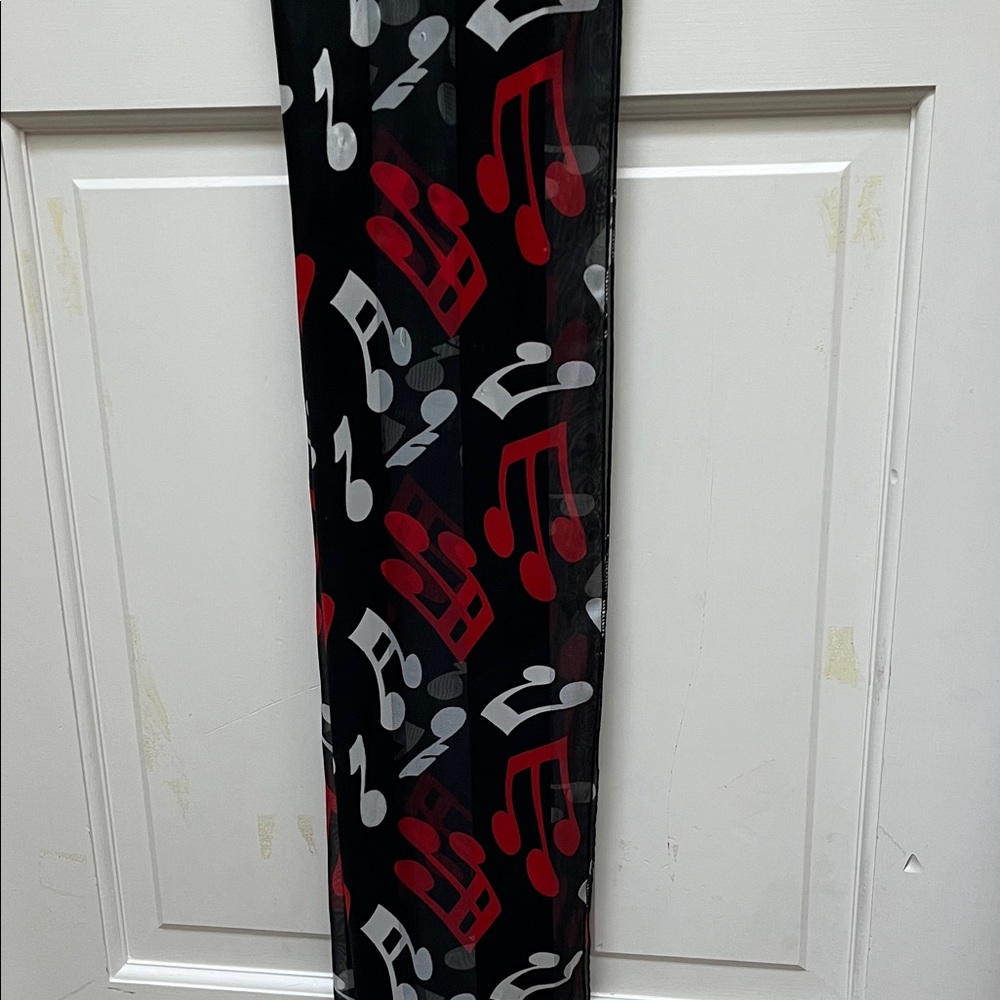 Musical notes scarf